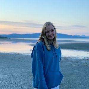 Meet your Posher, Jacqueline